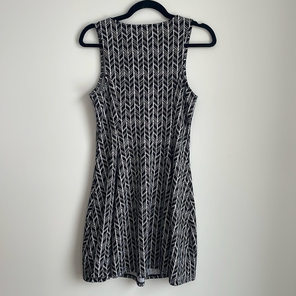 Kismet Dress - Size Medium - Picture 2 of 5